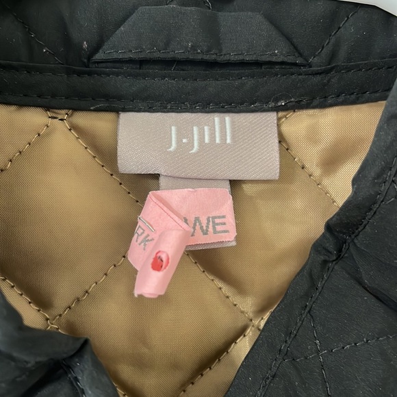 J.Jill Black Quilted Button Down Lightweight Vest Size Large - Picture 6 of 10